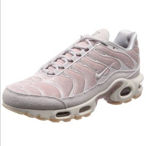 Nike Women’s Air Max Plus Tn LX